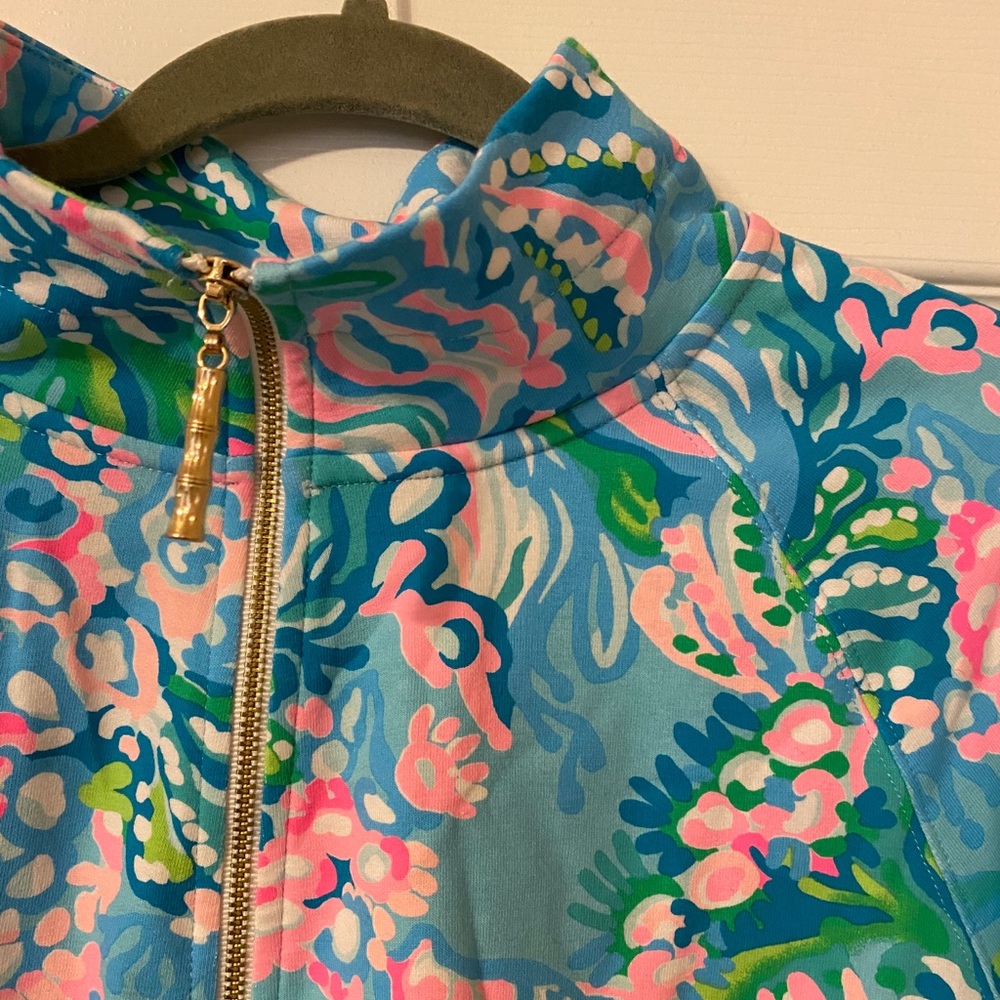 NWT ⭐️ Lilly Pulitzer Cropped Quarter zip